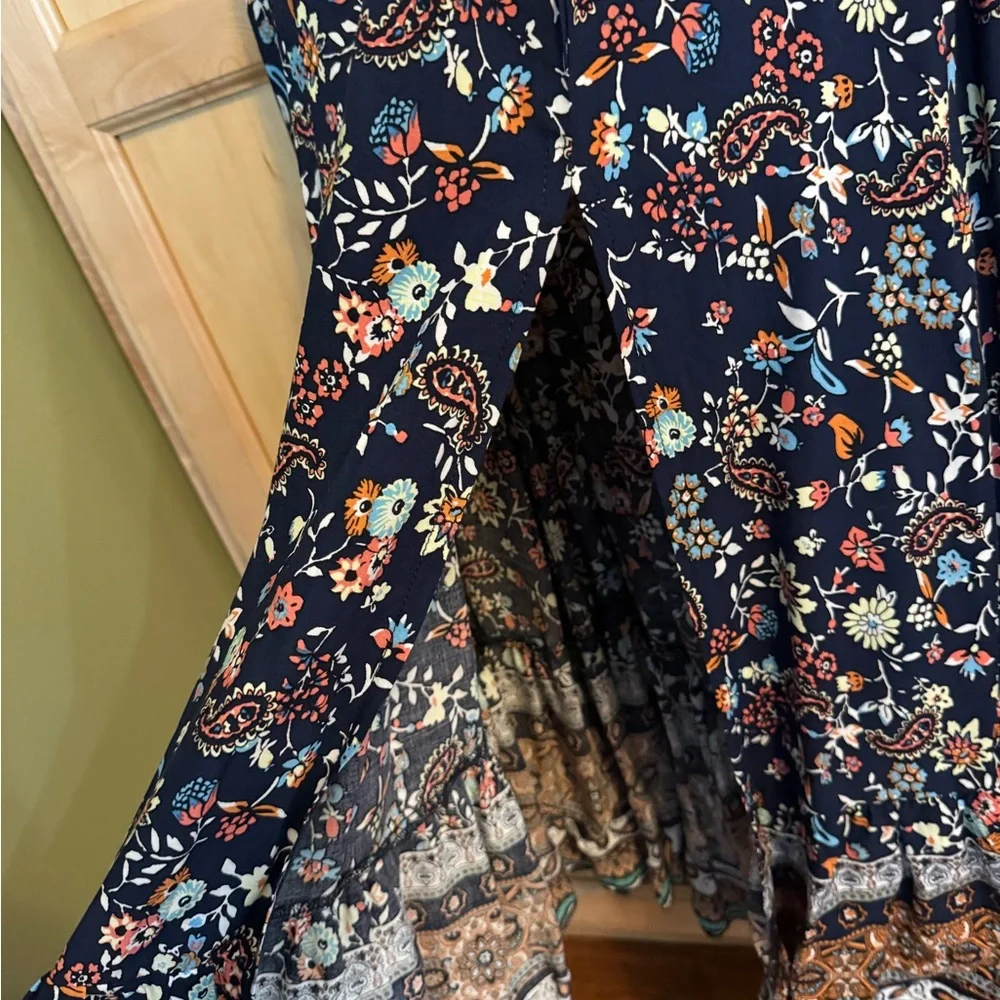 SHEIN Multicolor Floral Smocked Sun Dress With Side Slit - Picture 5 of 11